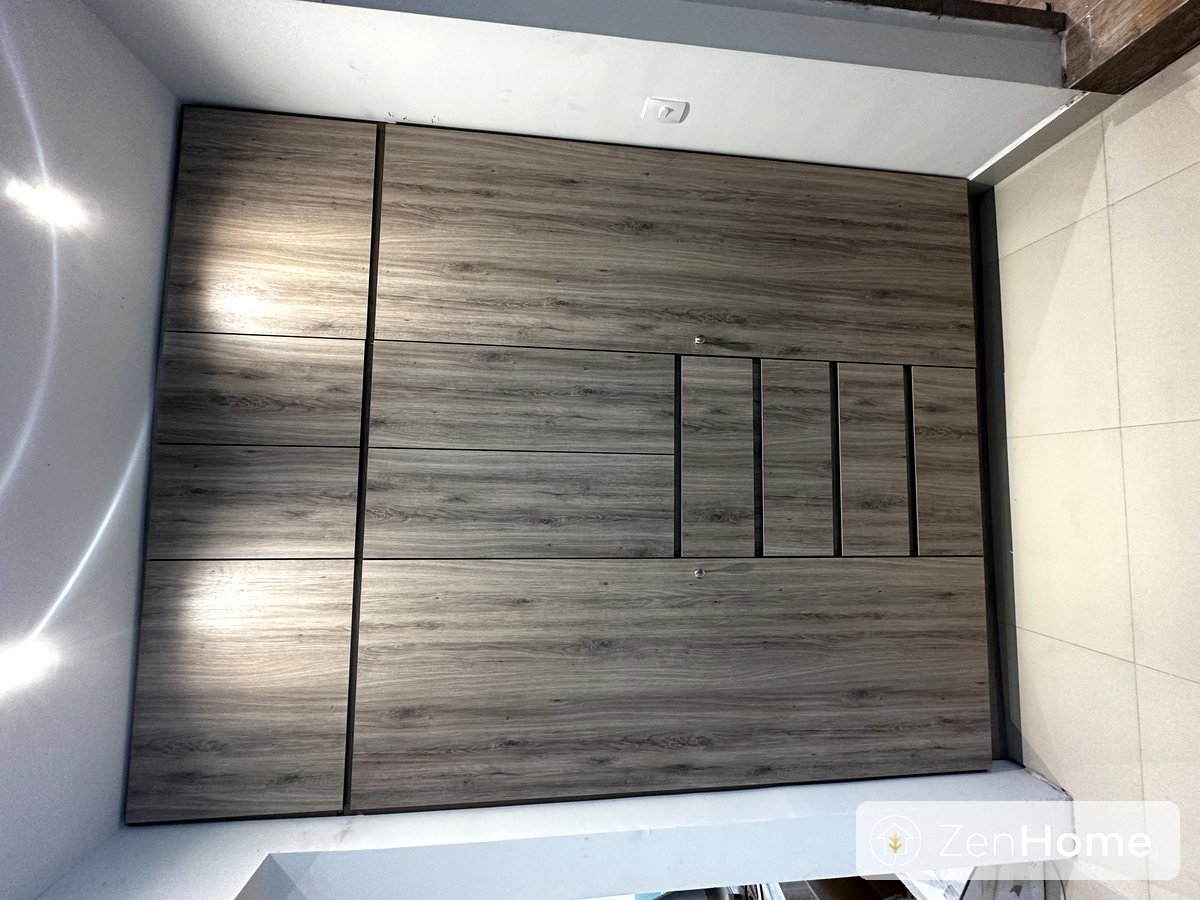 Vestidor a la medida con iluminación LED y compartimentos — Proyecto ZenHome Monterrey